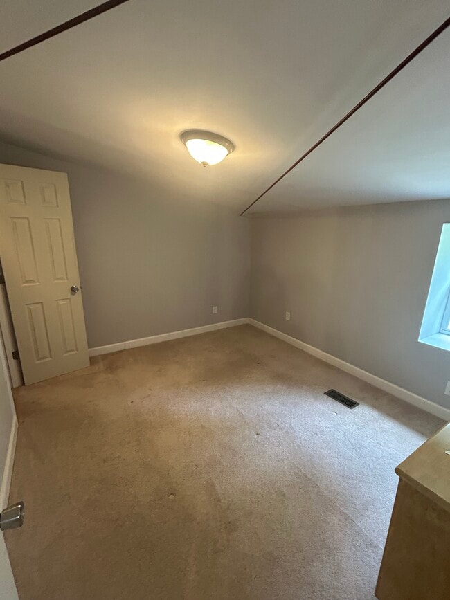 Bedroom 1 - 13 Mountain Meadows Rd