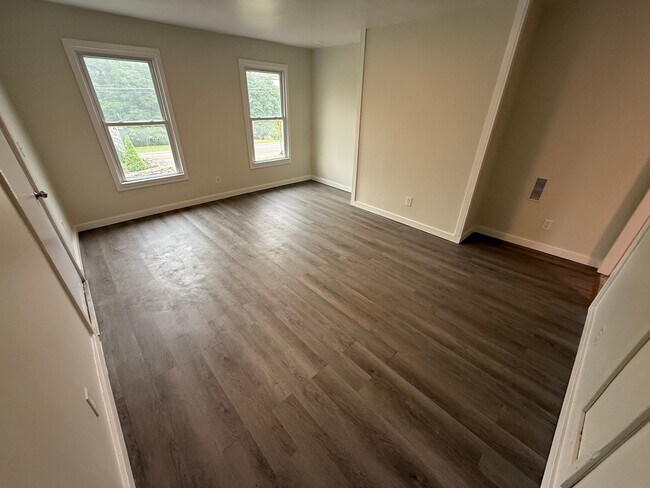Foto del edificio - 40 Maple Ln