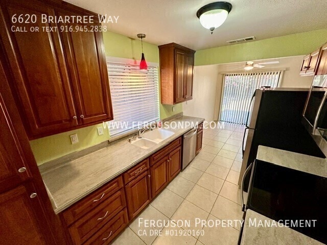 Building Photo - 6620 Briartree Way