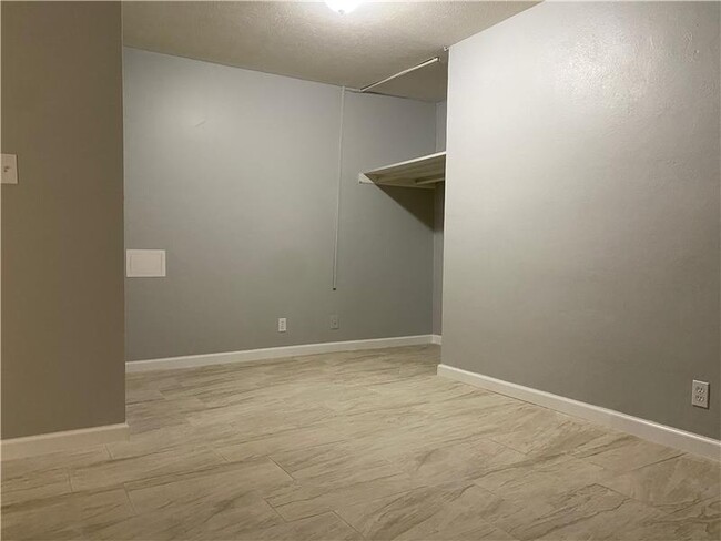Foto del edificio - 4073 Pine Valley Rd