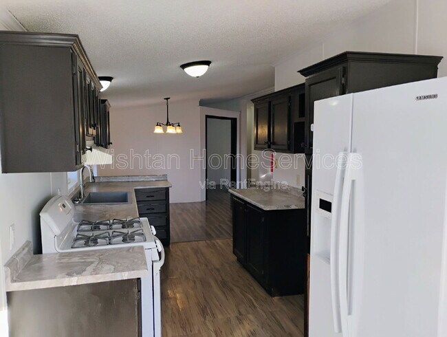 Foto del edificio - 120 Evergreen St