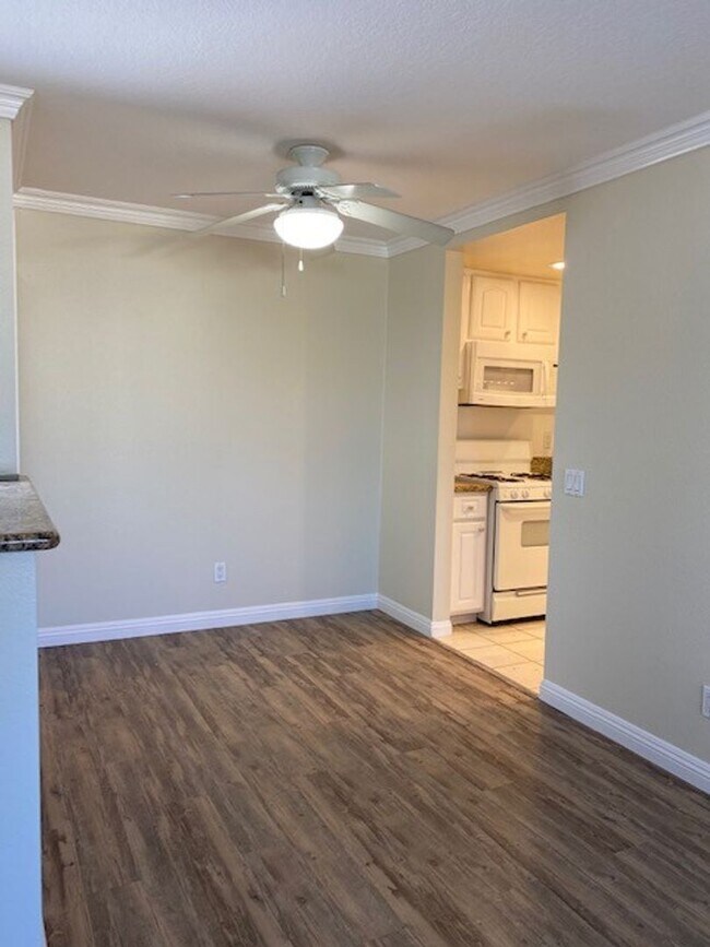 Foto del edificio - 2 Bedroom 2 Bath Condo near Recereation Pa...
