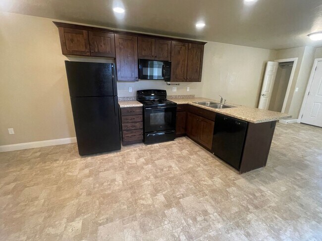 Building Photo - Stary Lane Duplex