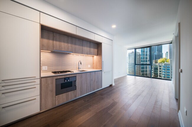 Building Photo - 211 N Harbor Dr