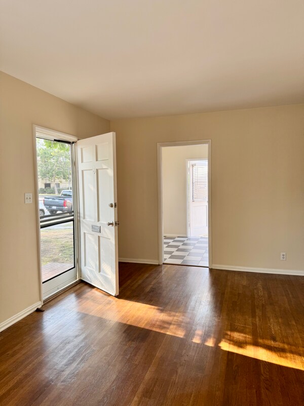 Foto del edificio - 5052 Colfax Ave