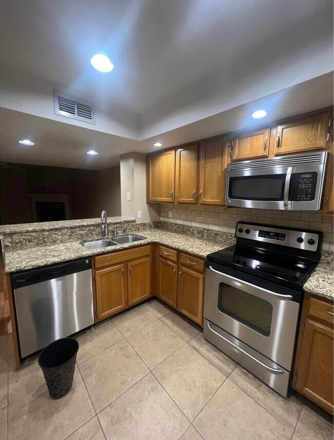 Foto del edificio - 2257 Fletchers Point Cir