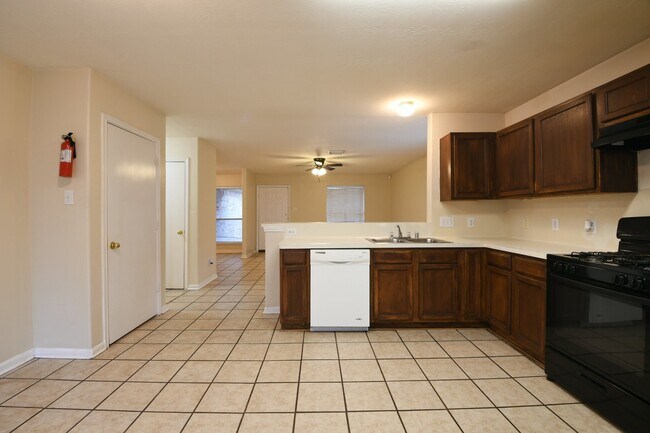 Foto del edificio - 8611 Texas Acorn Ave