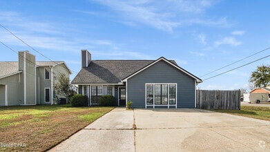 Building Photo - 2400 Jason Dr