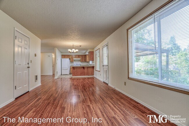 Building Photo - 3 br, 2 bath House - 116 SW 5th Street