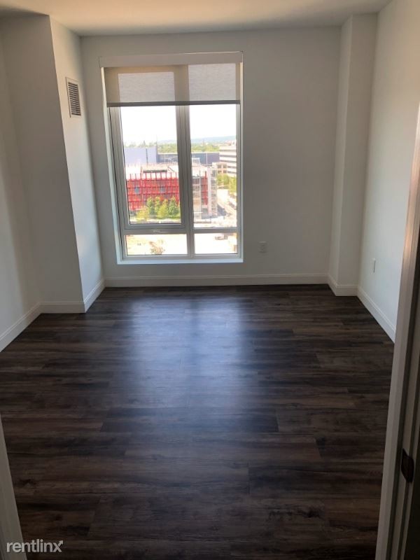 Building Photo - 1 br, 1 bath Apartment - 123 Guest St