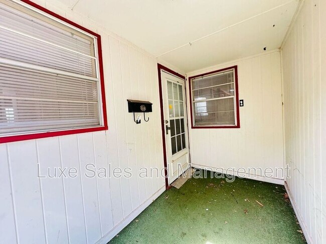 Foto del edificio - 4313 Epperly Dr