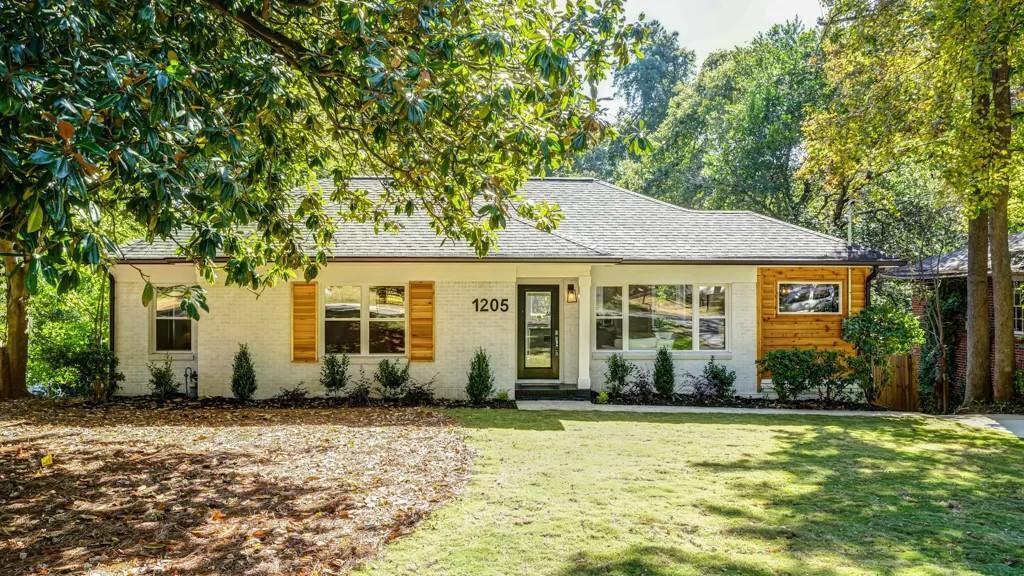 Foto principal - 1205 Greenleaf Rd SE