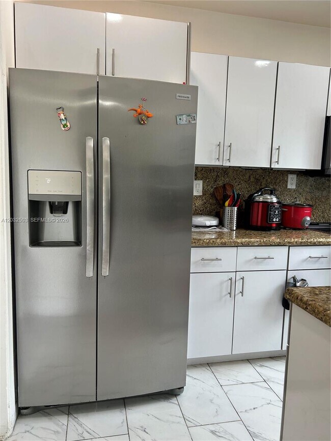 Foto del edificio - 2370 NW 153rd St