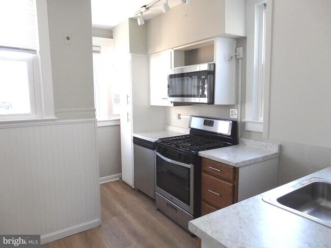 Foto del edificio - 129 S Eagle Rd