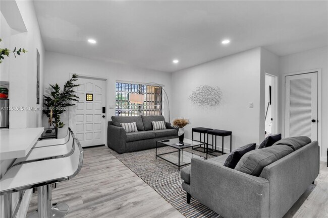 Foto del edificio - 1510 Normandy Dr