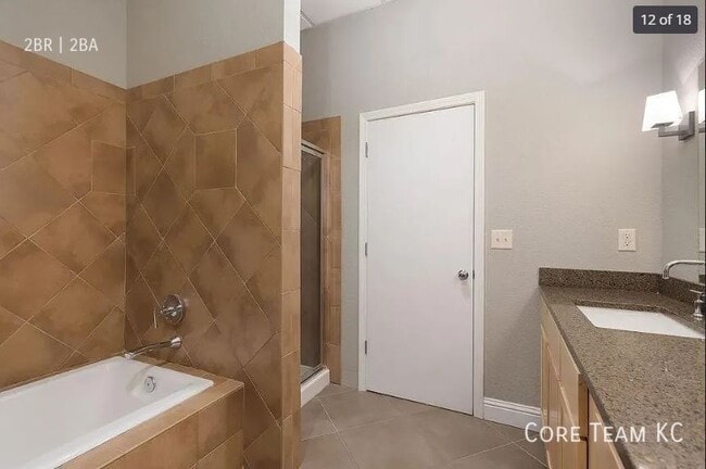 Building Photo - 609 Central-1102
