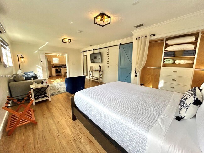 Foto del edificio - 7999 SW 58th St