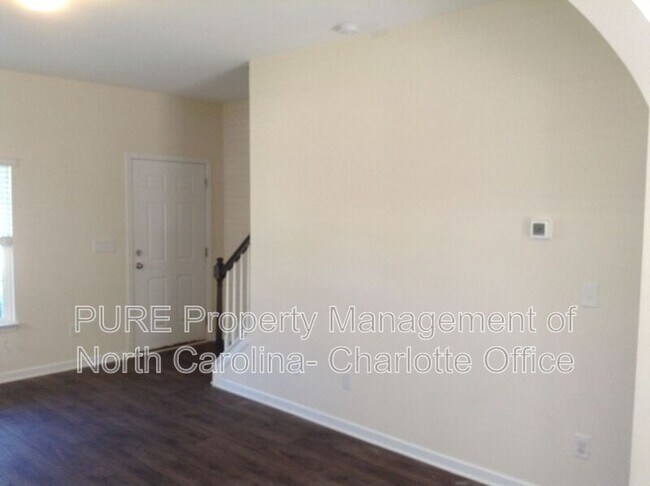 Foto del edificio - 260 Village Creek Way