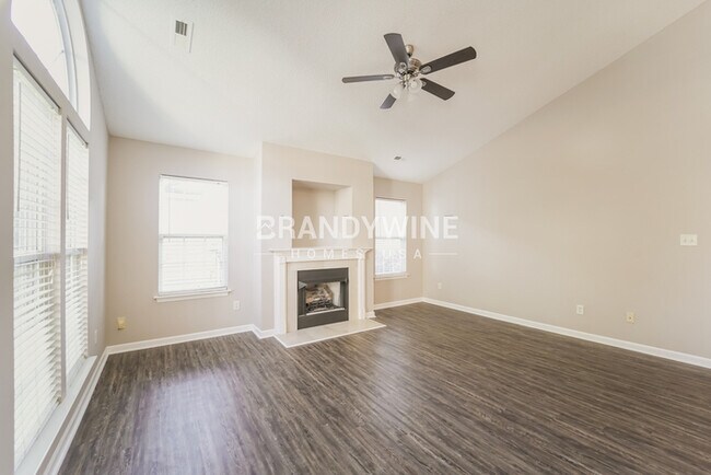 Foto del edificio - 1 MONTH FREE SAVINGS! Apply Now and Elevat...