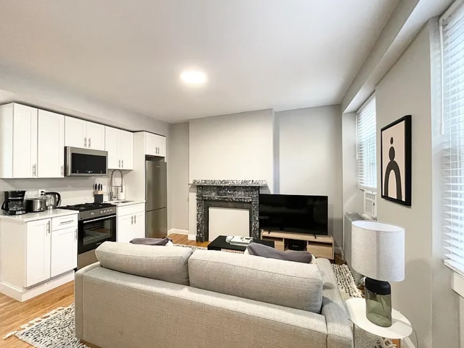*Pictures are representative samples of the advertised unit. In some cases, the actual units you tou - 23 Temple St