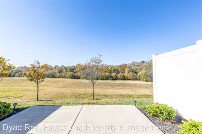 Building Photo - 3 br, 2.5 bath House - 725 Prairie View Drive