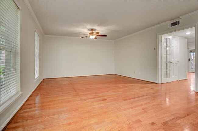 Foto del edificio - 2253 Triway Ln