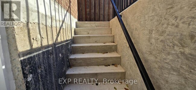 Building Photo - 7164 Rosehurst Dr