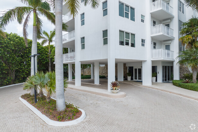 Building Photo - Island House Apartments