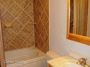 Building Photo - 213 Coral Dr