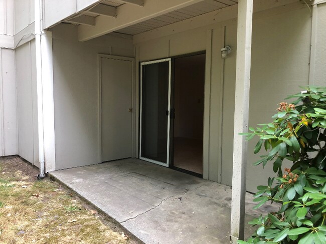 Photo - 3206 Pine Rd NE Apartment