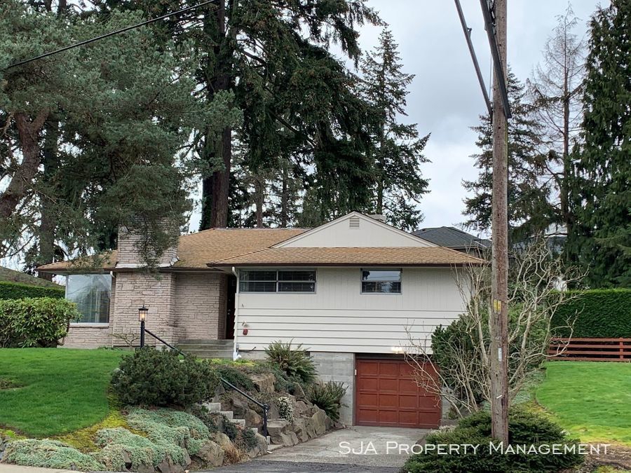 Primary Photo - 1425 100th Ave NE