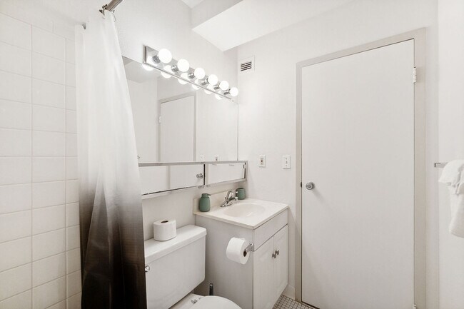 Foto del edificio - 301 Chestnut St