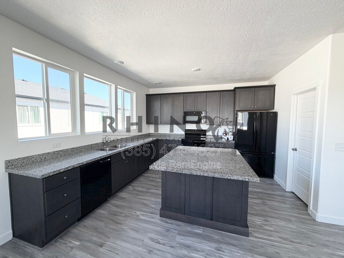 Photo - 4673 West Miramonte Way