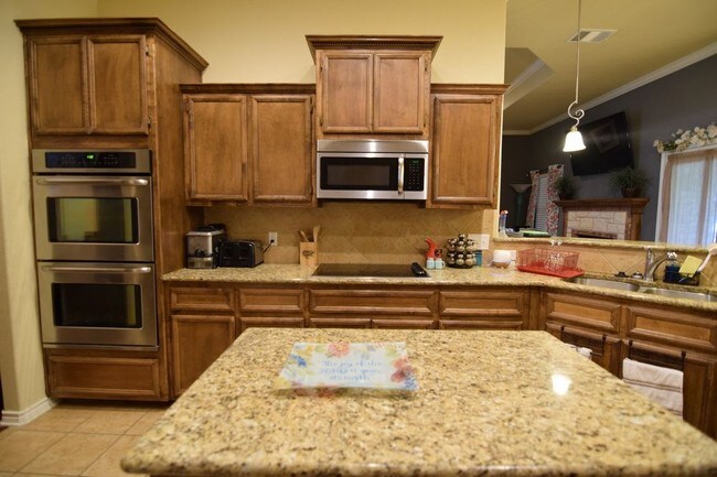 Building Photo - 1302 Granex Dr Killeen