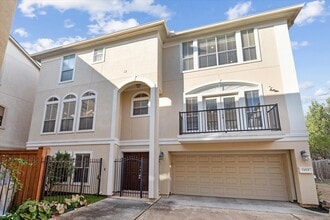 Building Photo - 5413 Lillian St