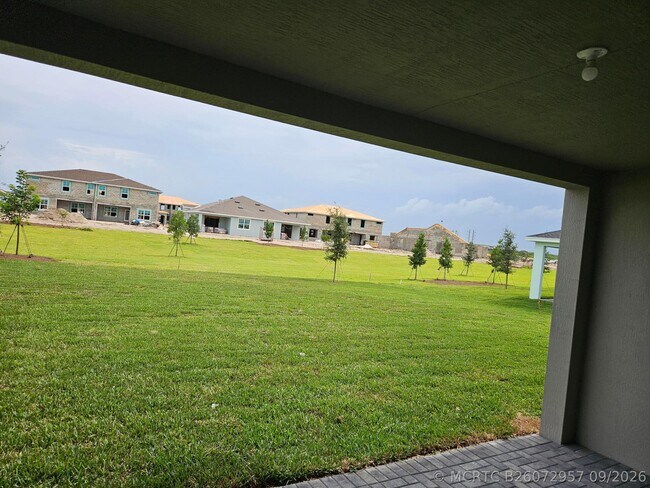 Foto del edificio - 19679 Barn Swallow Way