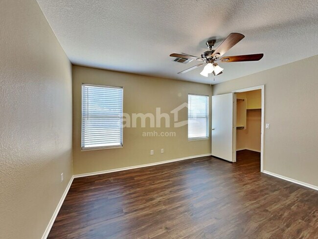Foto del edificio - 8956 W Charleston Ave