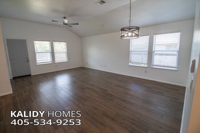Foto del edificio - 12925 NW 3rd Ter