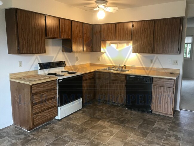 Building Photo - Charming 3-Bedroom Rental Home in Laramie,...