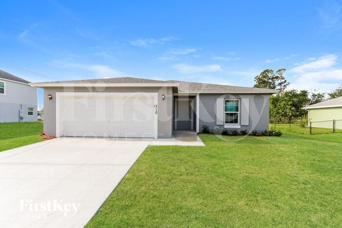 Primary Photo - 310 SW Undallo Rd