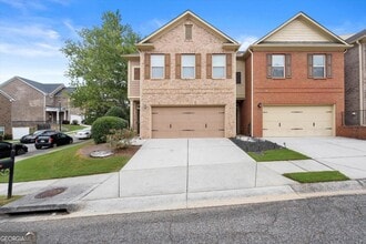 Building Photo - 2682 Pointcrest Way