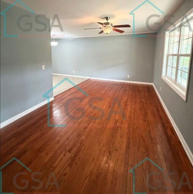 Building Photo - 106 Keowee Ave