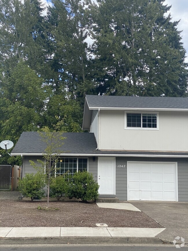 Building Photo - 1247 Piper Ln