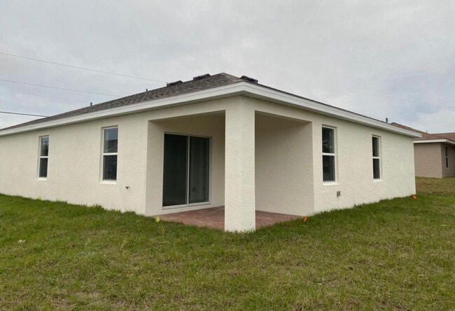 Photo - 1207 SW Embers Ter House