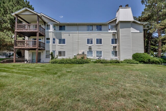 Building Photo - Remodeled 1 bed 1 bath condo for rent at V...