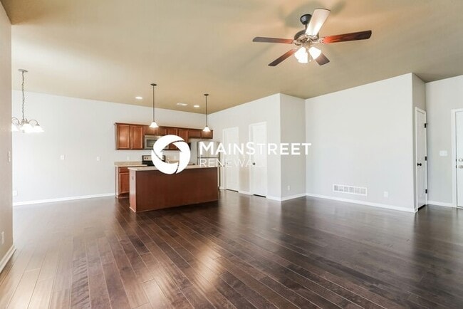 Building Photo - 2 Bedroom Pet-Friendly Home in Grain Valle...