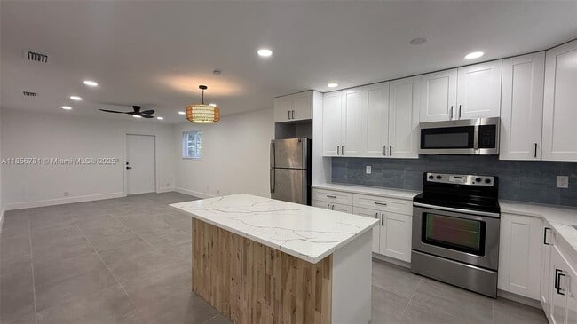 Building Photo - 315 N 26th Ave