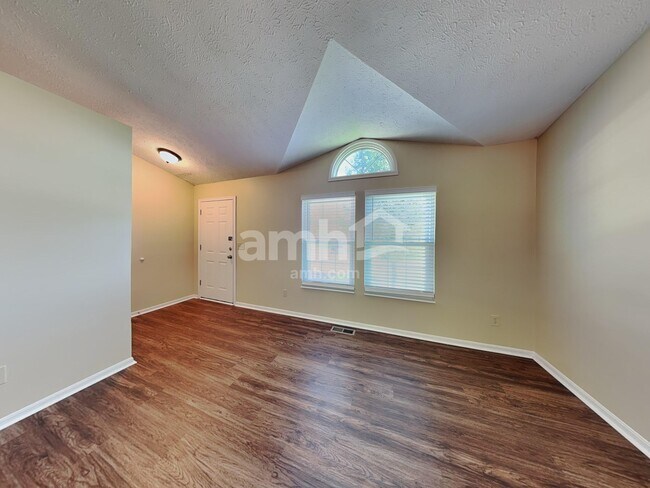 Foto del edificio - 2220 Siesta Dr