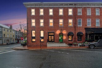 Building Photo - 200 Hanover St