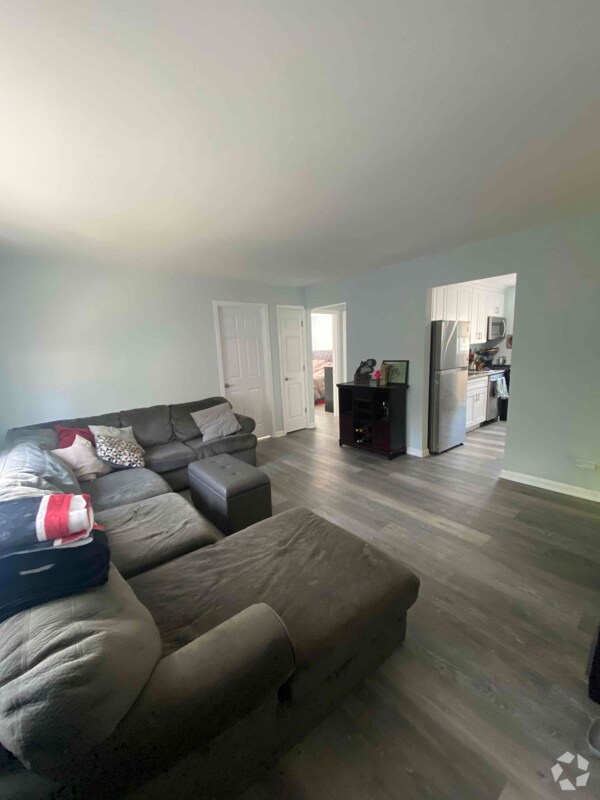 Moehling Farms Apartments for Rent with Utilities Included Des